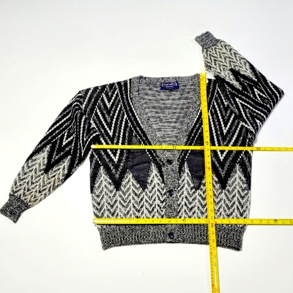 VTG Barnaby Men’s Grandpa Chevron Knit & Leather Diamond Accent Cardigan (XL) - Picture 10 of 11